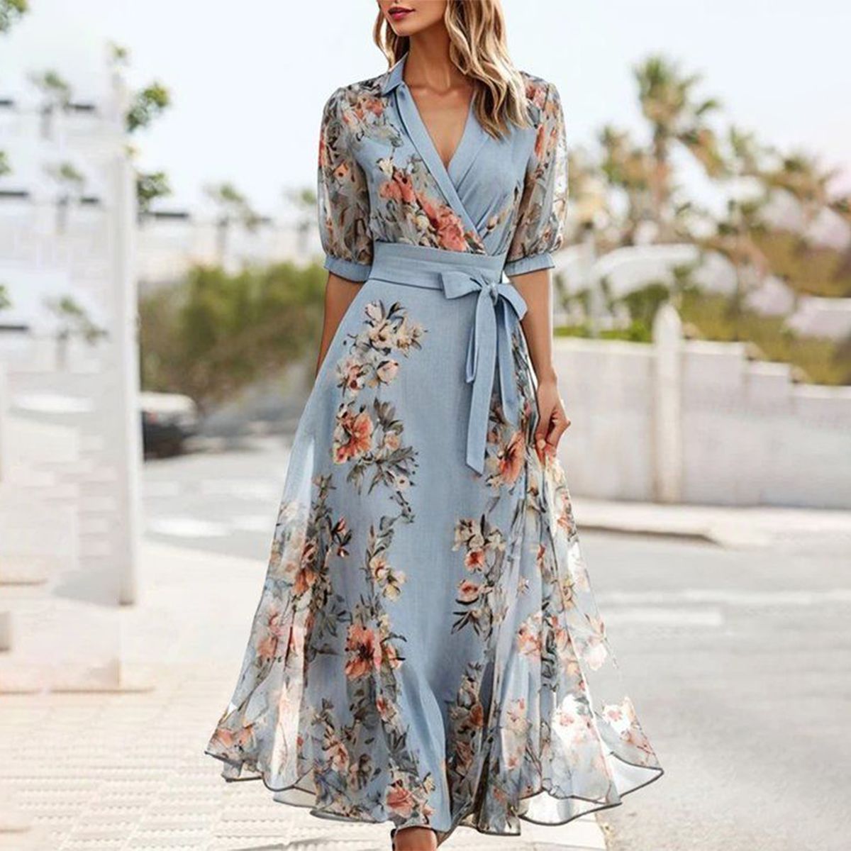 ND | Robe bleue midi à manches courtes et décolleté pointu