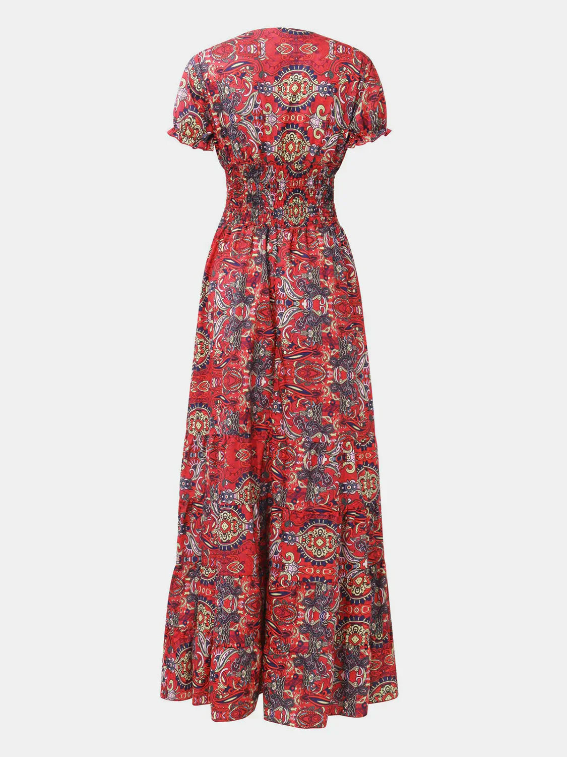 ND | Grande robe avec décolleté en V smocké et manches courtes