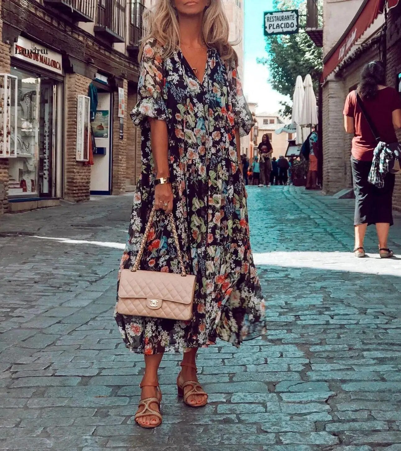 ND | Maxi-robe avec col en V et motif floral