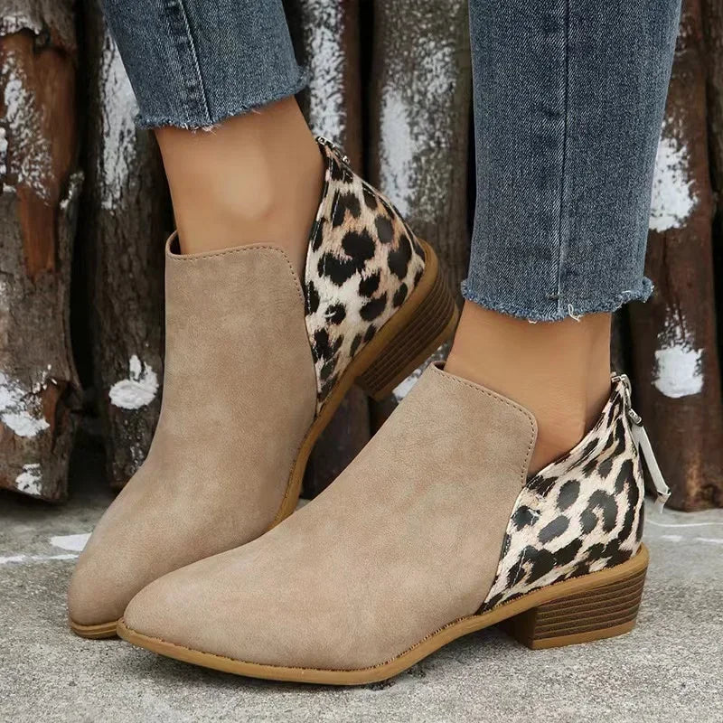 EP | Bottes courtes avec des détails originaux pour créer des looks de tous les jours.