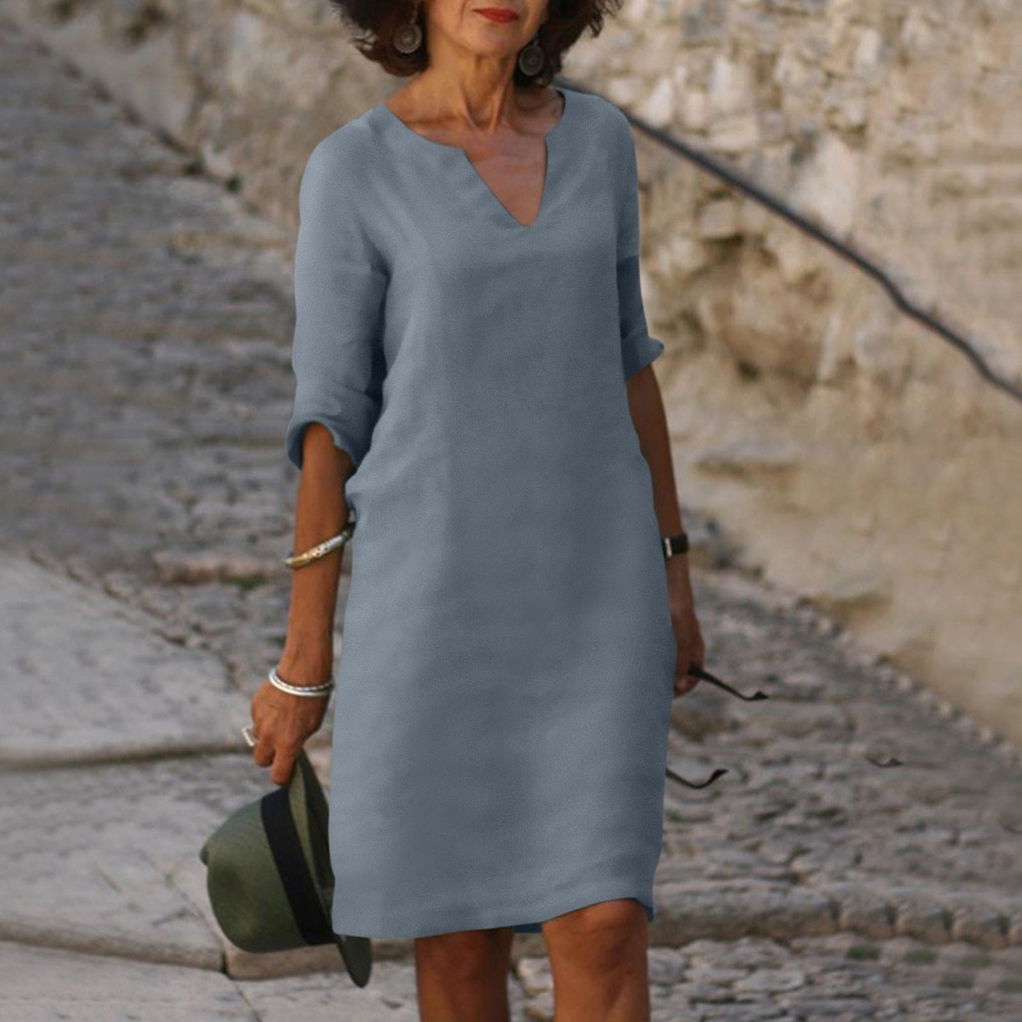ND | Robe midi avec décolleté en V