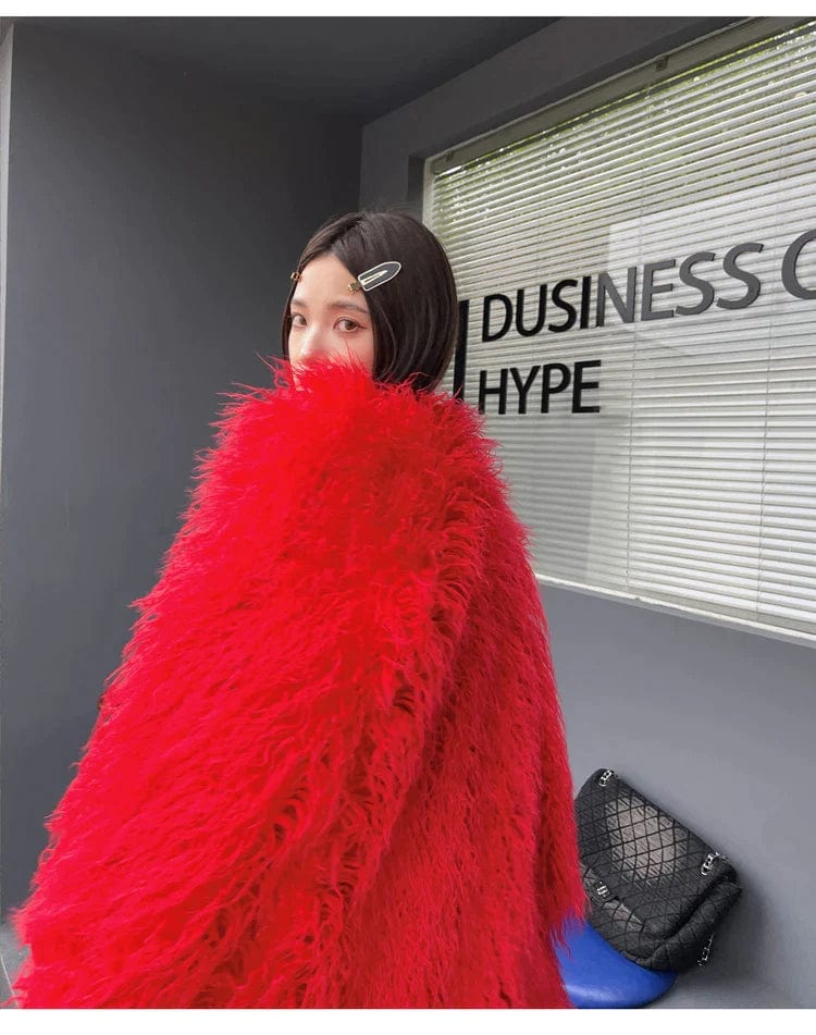 EP | Manteau rouge en fausse fourrure