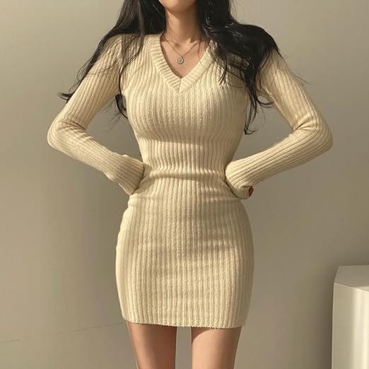 EP | Robe courte crochetée avec décolleté en V