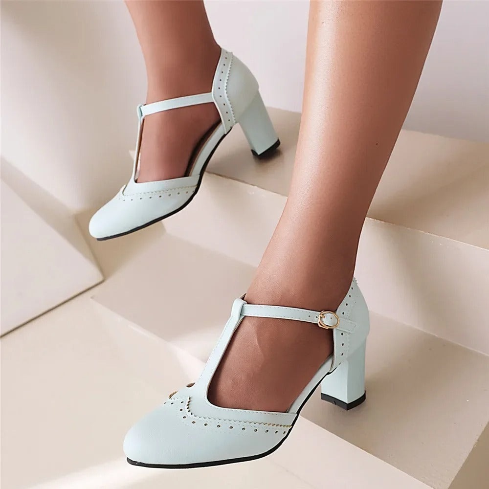 EP | Talons Vintage T-Strap