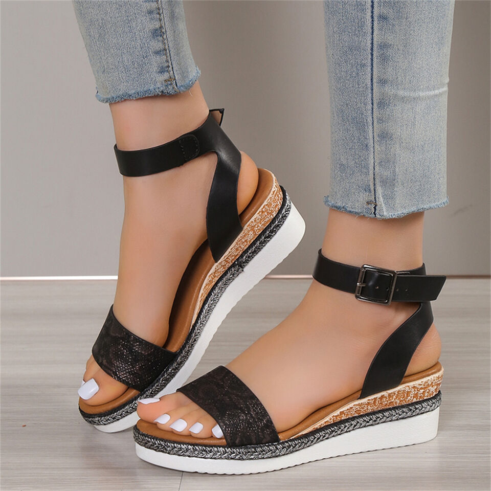 EP | Sandales pour femmes avec motif peau de serpent