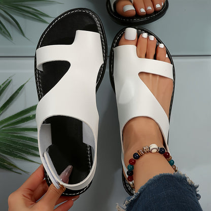 ND | Sandales à la mode avec bout ouvert et design découpé