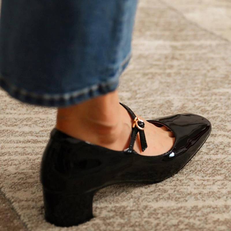 ND | Chaussures à talon bloc brillant