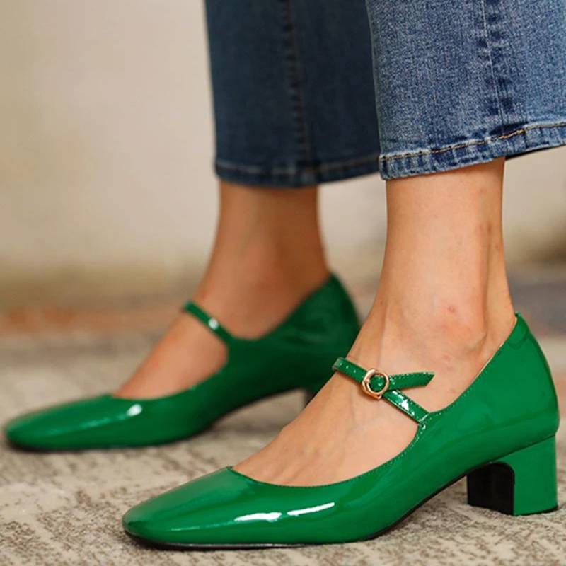ND | Chaussures à talon bloc brillant