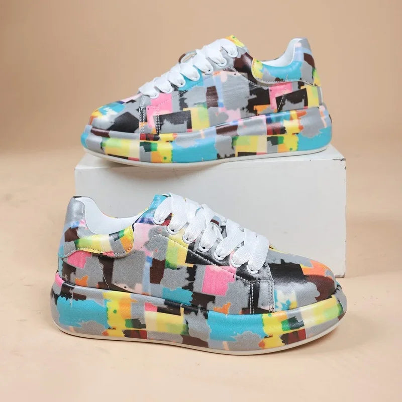 ND | Chaussures de sport vivantes de style graffiti