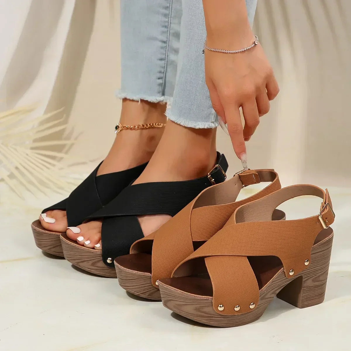 EP | Sandales à talons rehaussés
