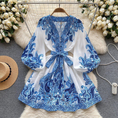 EP | Mini-robe élégante à l'imprimé vintage, manches bouffantes en ligne A et décolleté en V