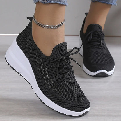 ND | Baskets en tricot avec fermeture à lacets