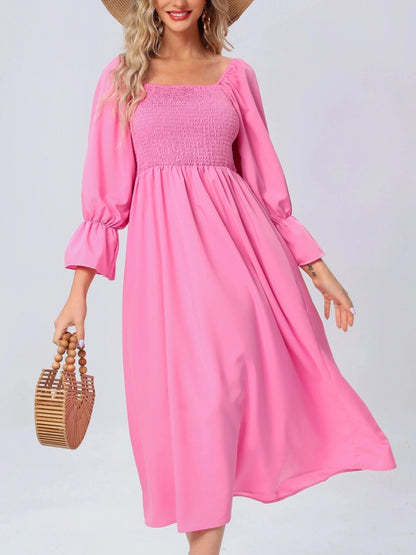 EP | Robe midi avec manches bouffantes