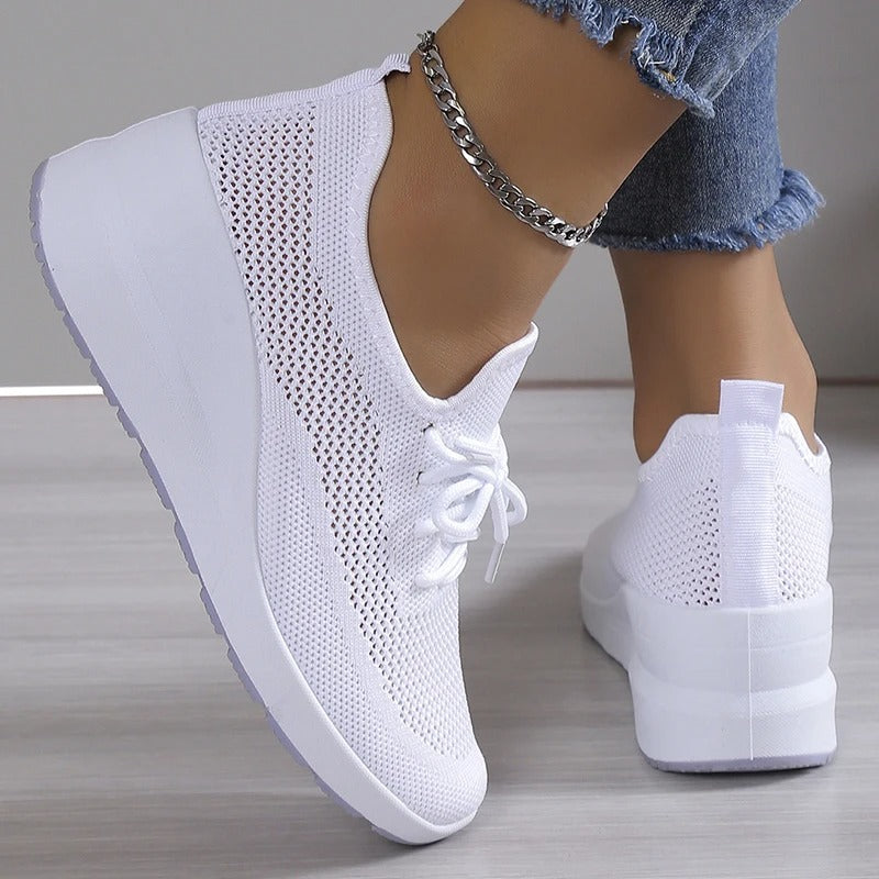 ND | Baskets en tricot avec fermeture à lacets